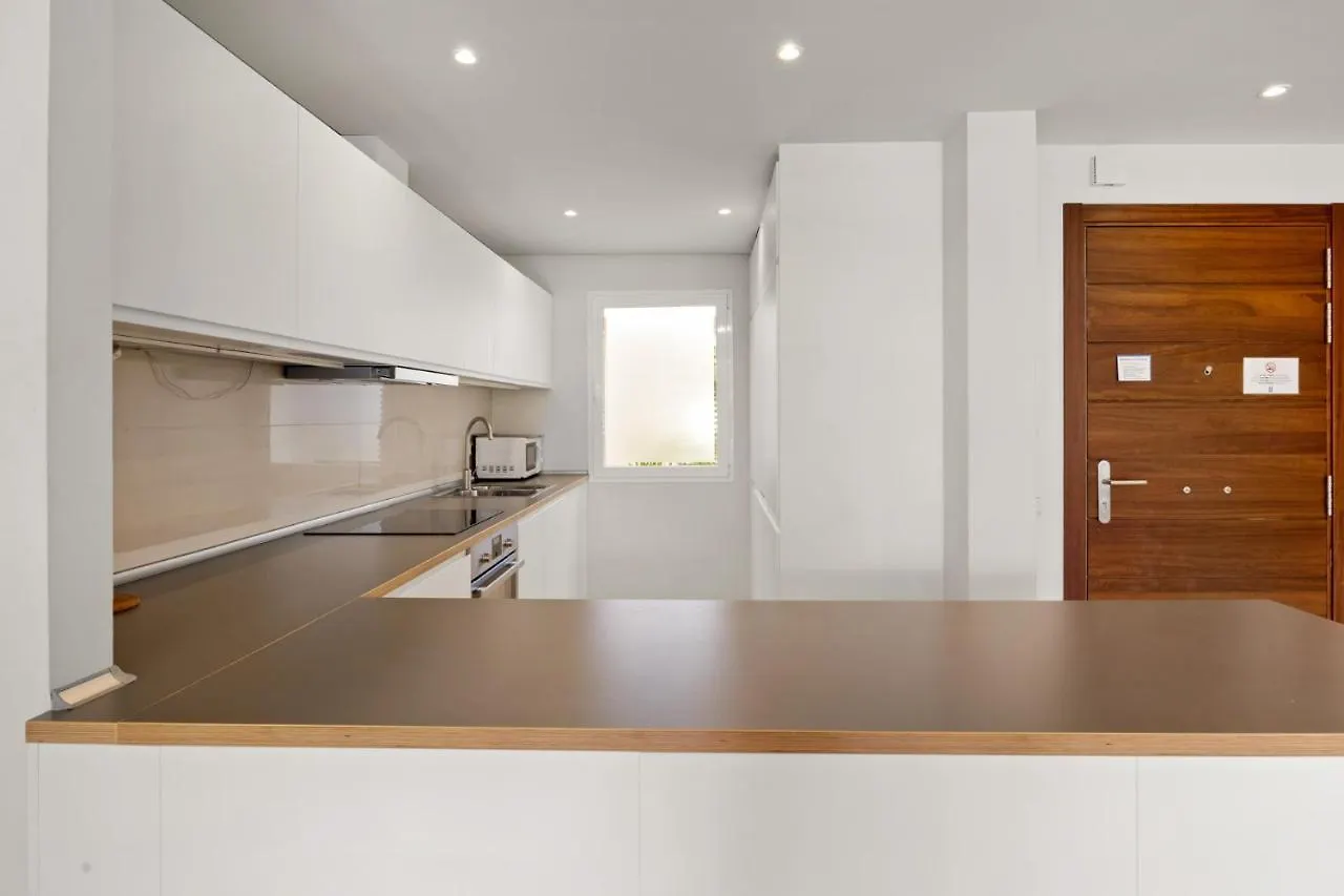 Stunning Blue Lagoon Apartment In Estepona By Costarentals - M12 0*,  إسبانيا