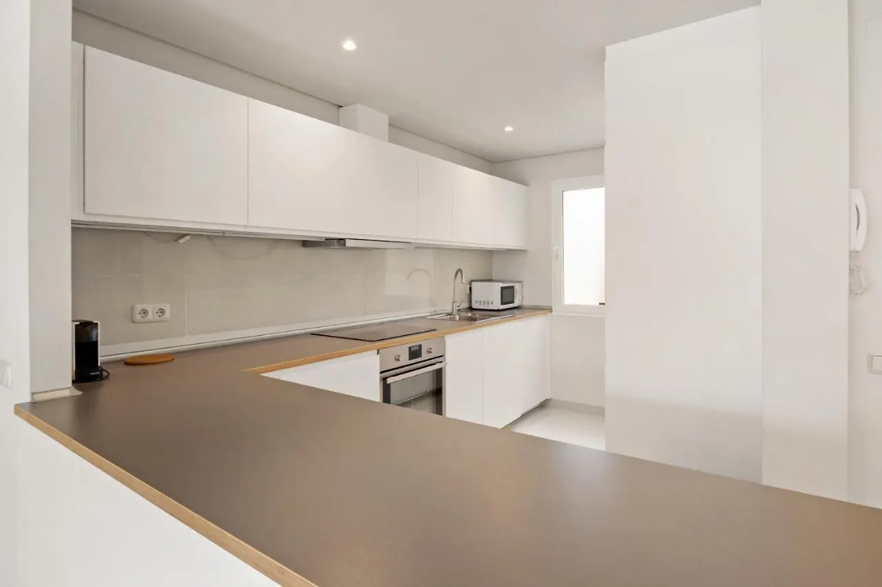 Stunning Blue Lagoon Apartment In Estepona By Costarentals - M12